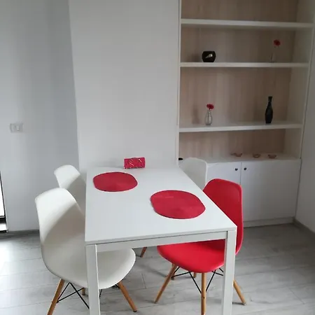 Apartament Lake Side 2 *